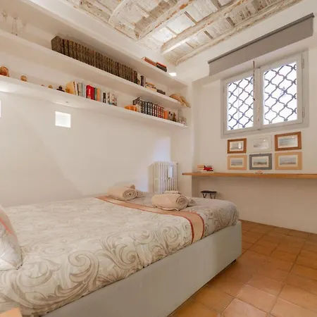 Appartement Gonfalone - Near Piazza Navona Rome